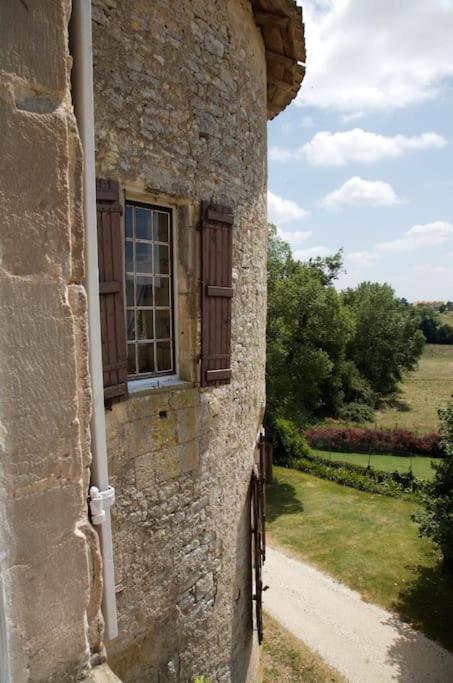 Chateau Barayre - Beautiful 12Th Century Castle With Pool And Large Garden Laussou Екстериор снимка